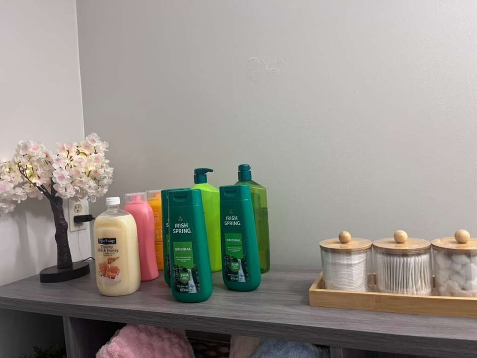 Bathroom amenities