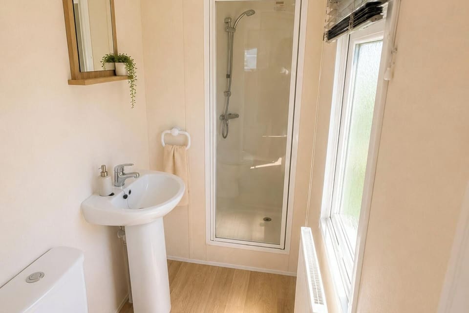 2nd Bedroom, 2 single beds, wardrobe, all linen and towels provided. 