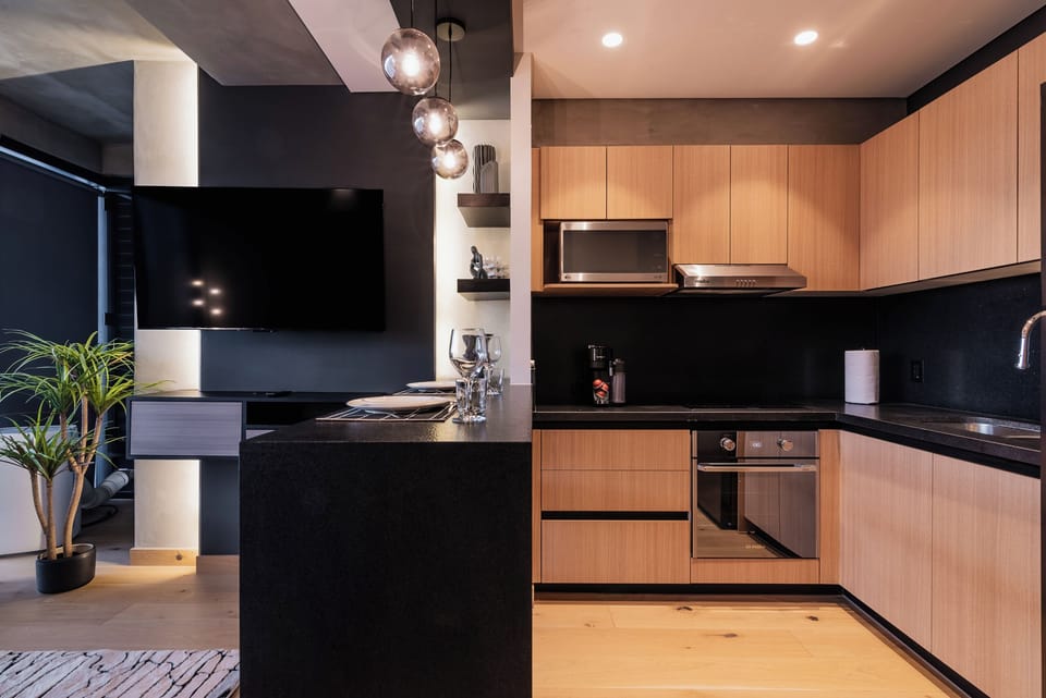 Comfort Apartment, City View | Private kitchen