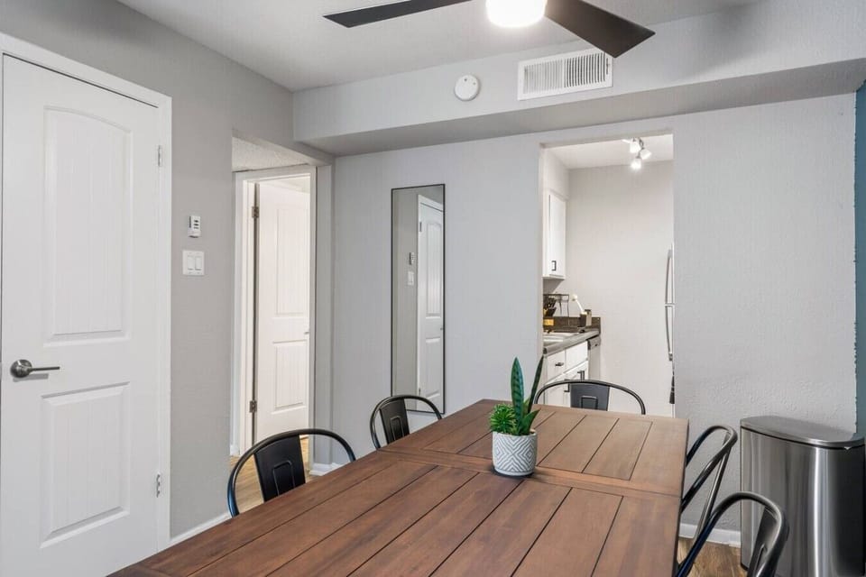 Bright and cozy dining space ideal for meals before heading to AT&T Stadium or enjoying a relaxed dinner after events. Perfect for couples, families, or small groups.