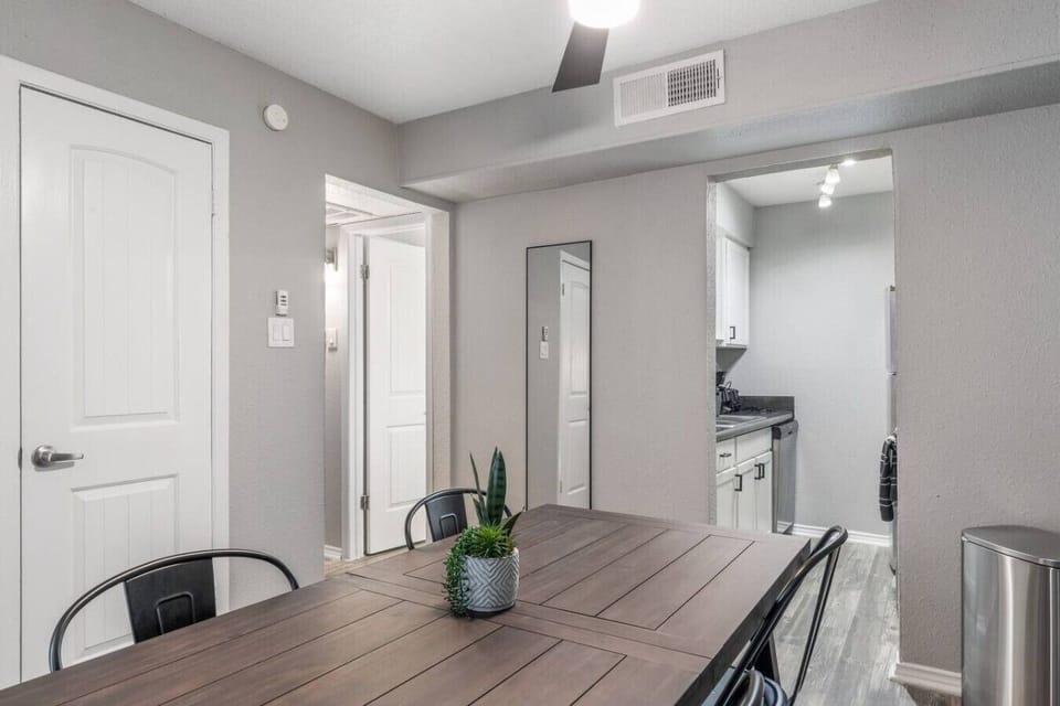 Bright and cozy dining space ideal for meals before heading to AT&T Stadium or enjoying a relaxed dinner after events. Perfect for couples, families, or small groups.