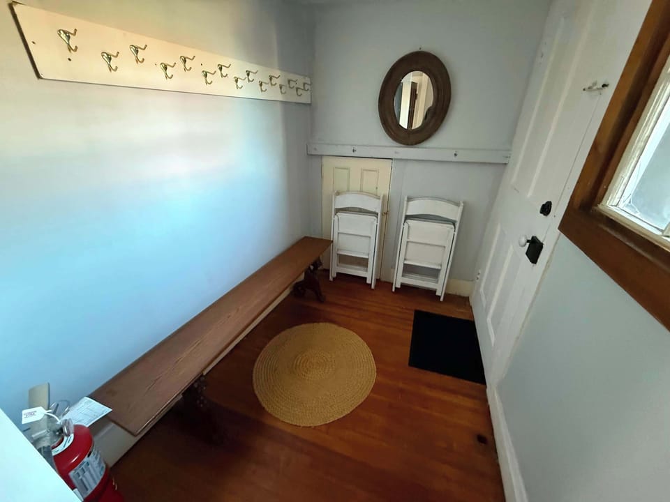 Basic Apartment, 2 Bedrooms, Balcony | Interior