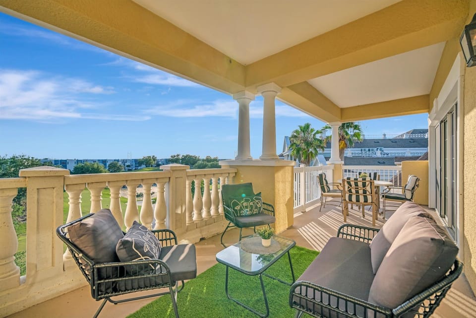 Deluxe Apartment, 3 Bedrooms, Golf View | Property grounds