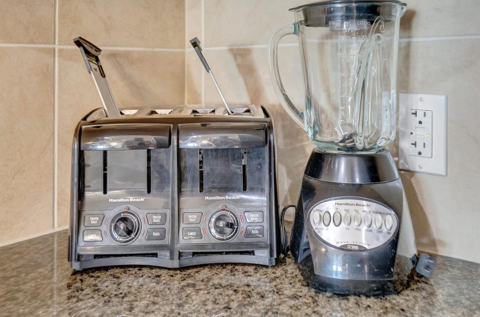 Deluxe Apartment, 3 Bedrooms, Golf View | Coffee and/or coffee maker