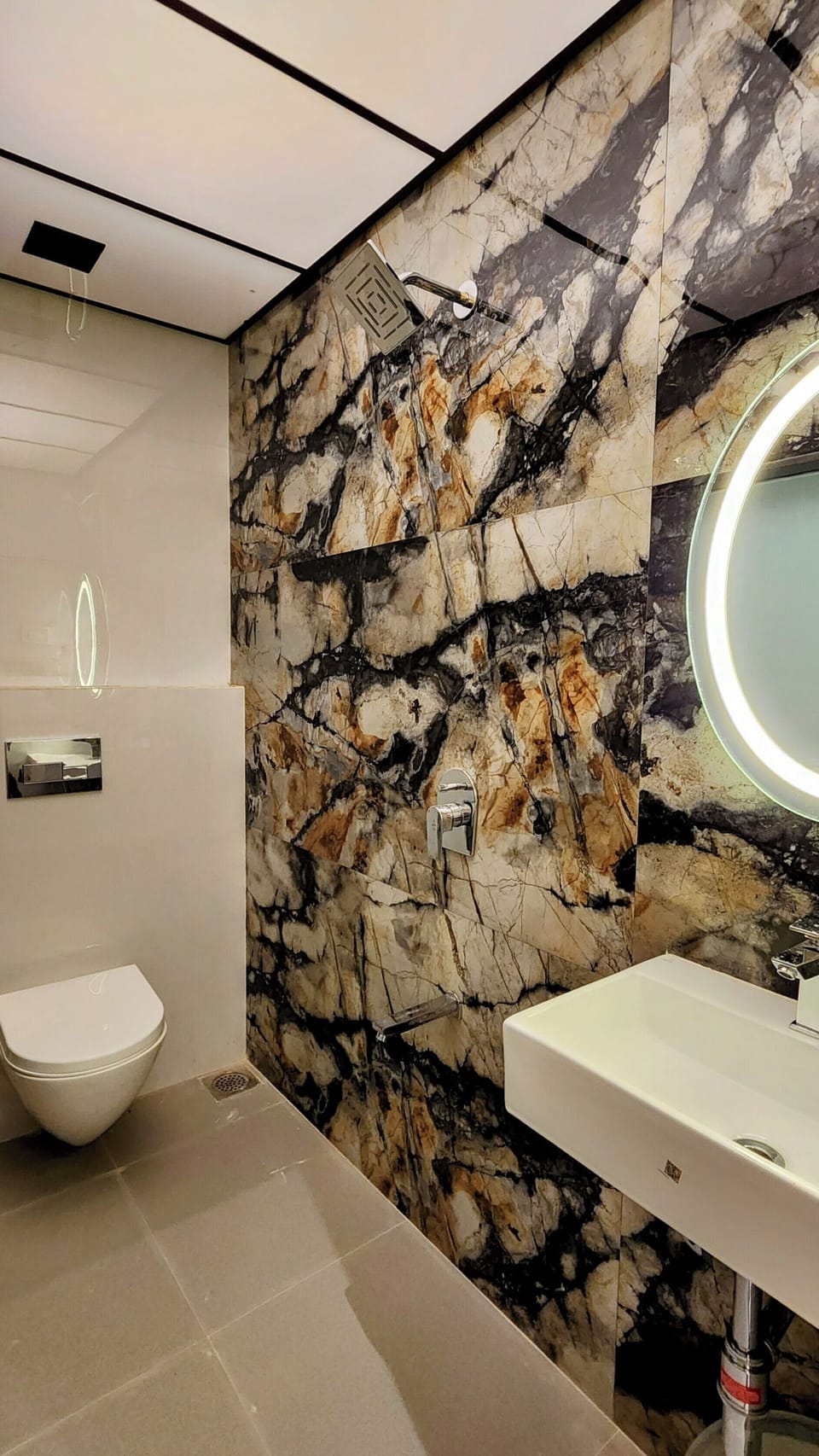 Deluxe Triple Room, Garden View | Bathroom | Shower, slippers, towels, soap