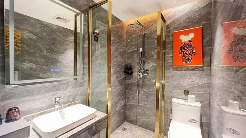 Economy Double Room | Bathroom