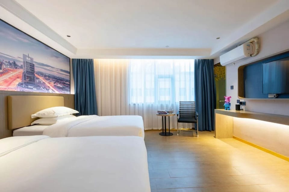 Comfort Double or Twin Room, City View | Free WiFi
