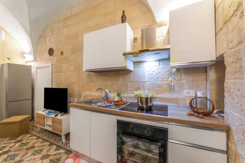 Standard Apartment, 1 Bedroom, Air conditioning (NonnAnna Apartment In Historic Centre) | Private kitchen