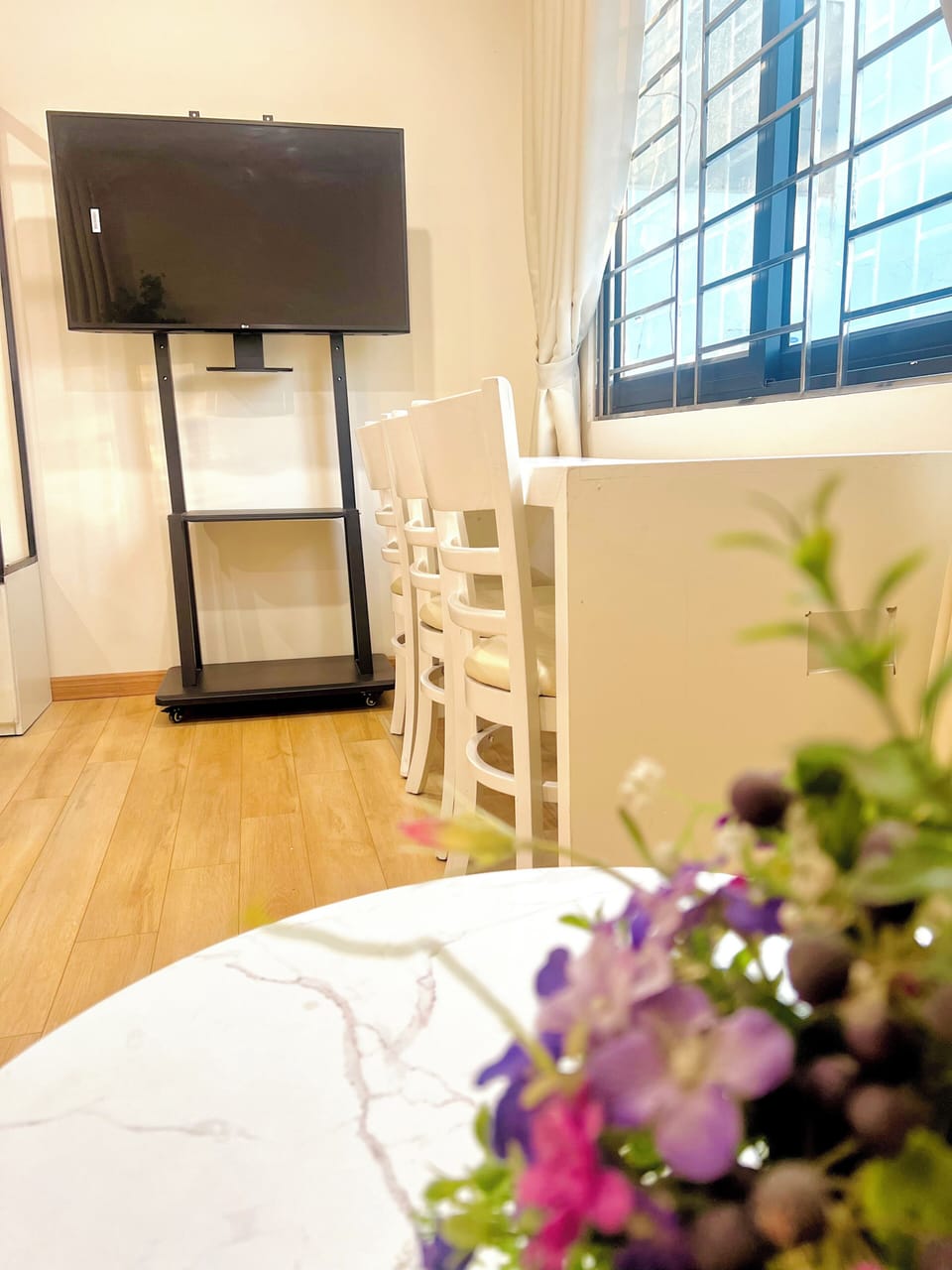 Deluxe Double or Twin Room, Patio, City View | Interior