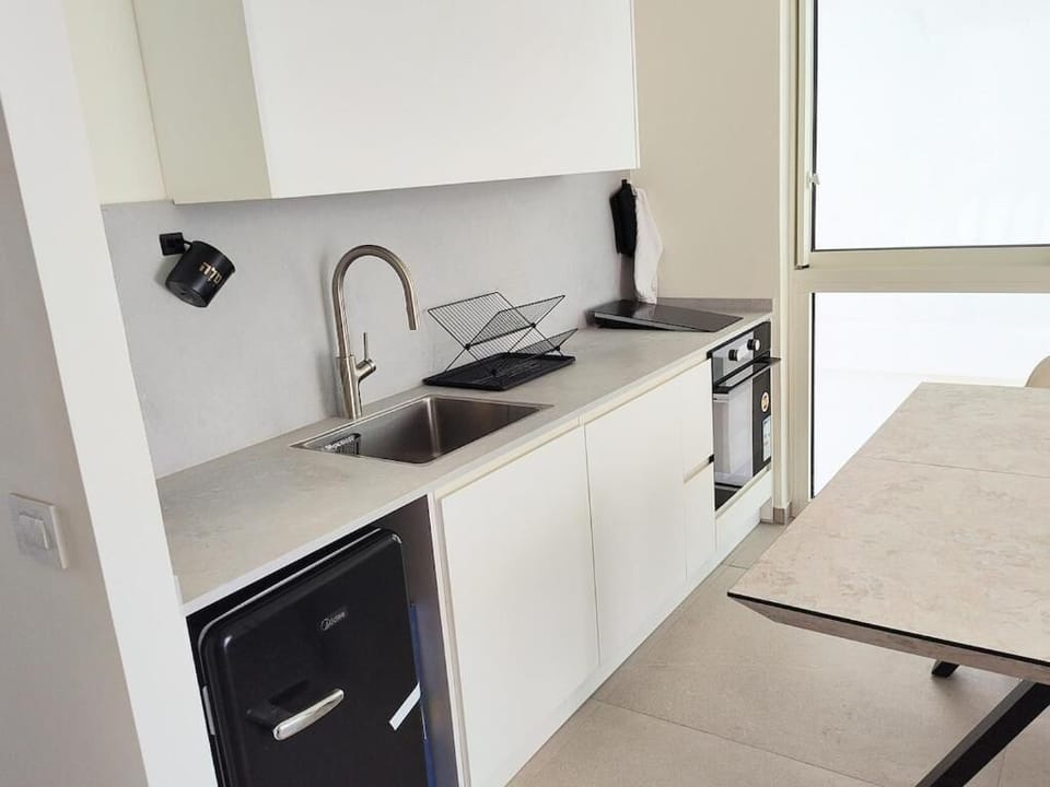 Apartment, 1 Bedroom | Private kitchen