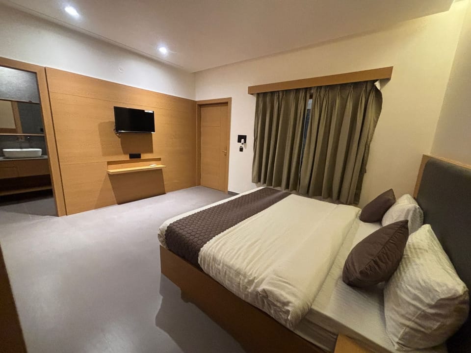 Classic Room, Garden View | Free WiFi