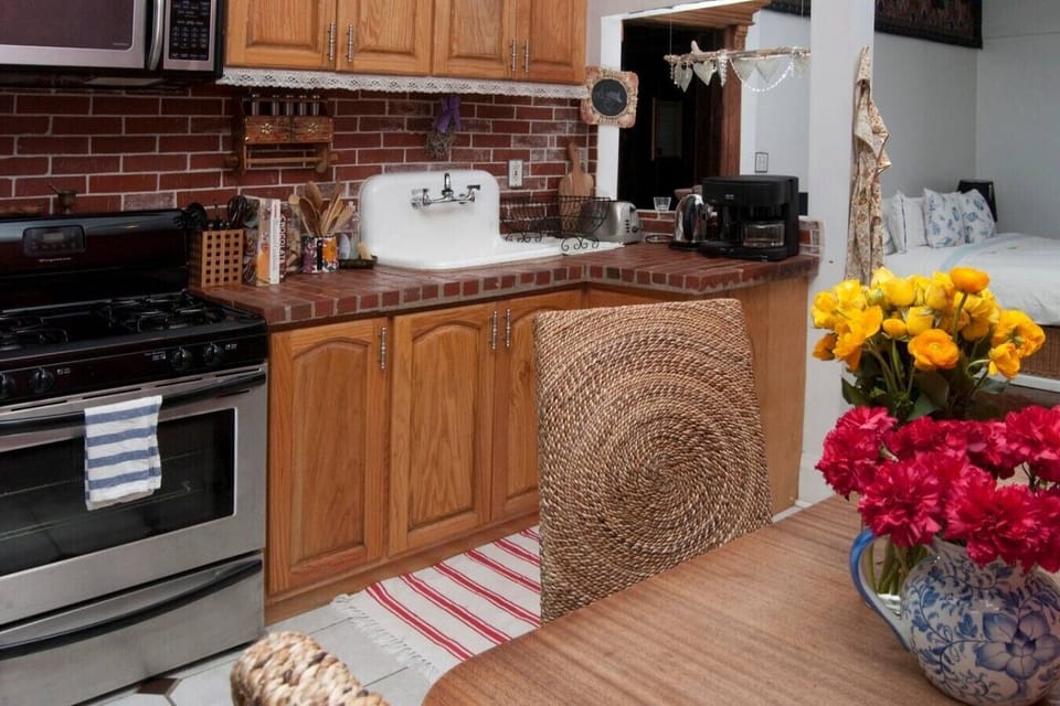 Equipped kitchen