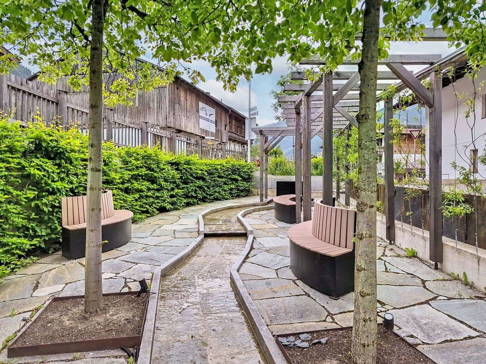 Flagstone, Garden, Walkway, Shade, Backyard, Cobblestone, Courtyard, Yard, Landscaping, Outdoor Structure