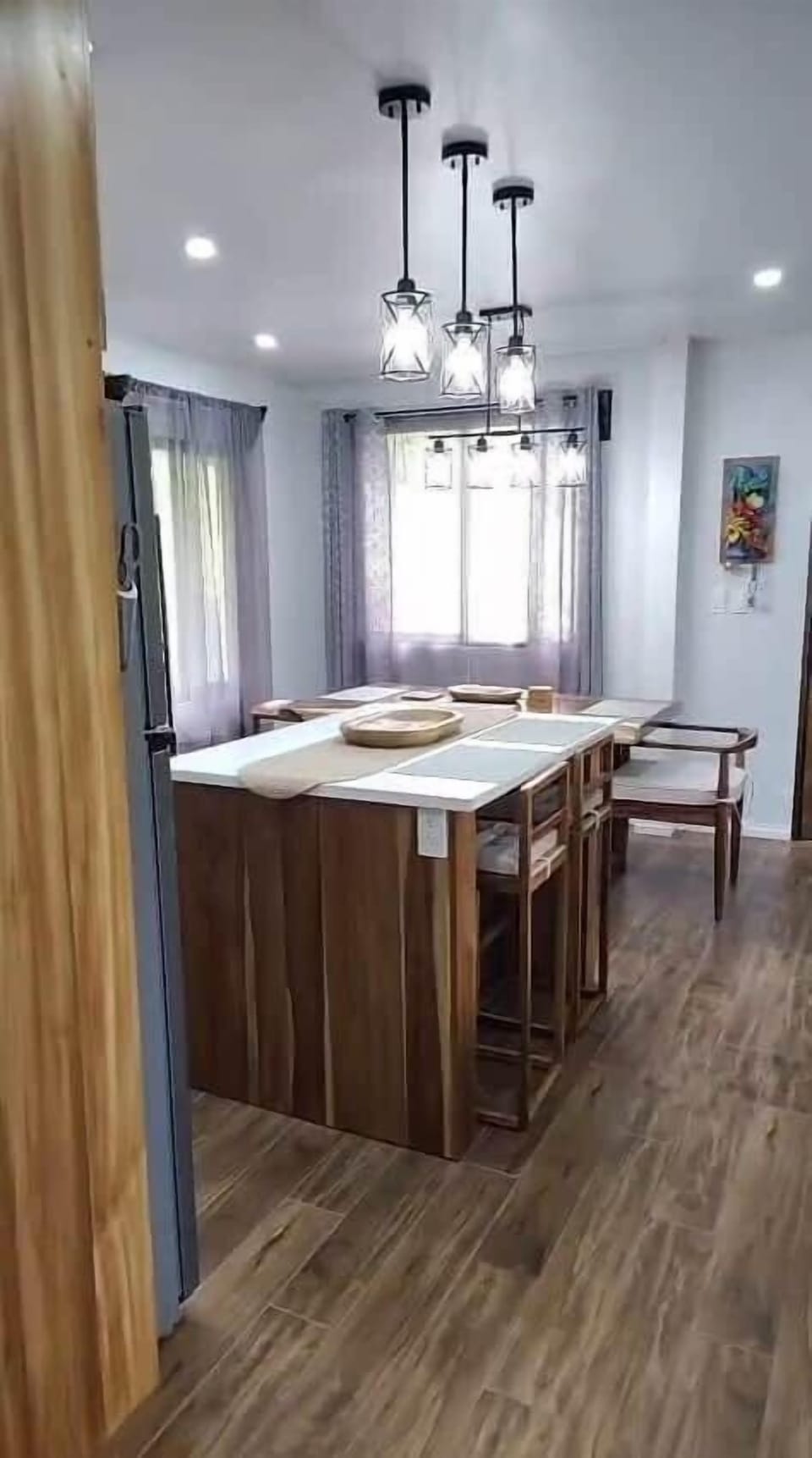 A natural gathering place for preparing meals, planning adventures, and spending time together.