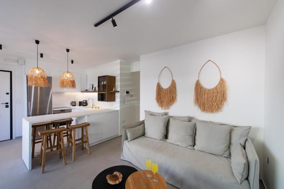 Family Apartment, Garden View | Living area