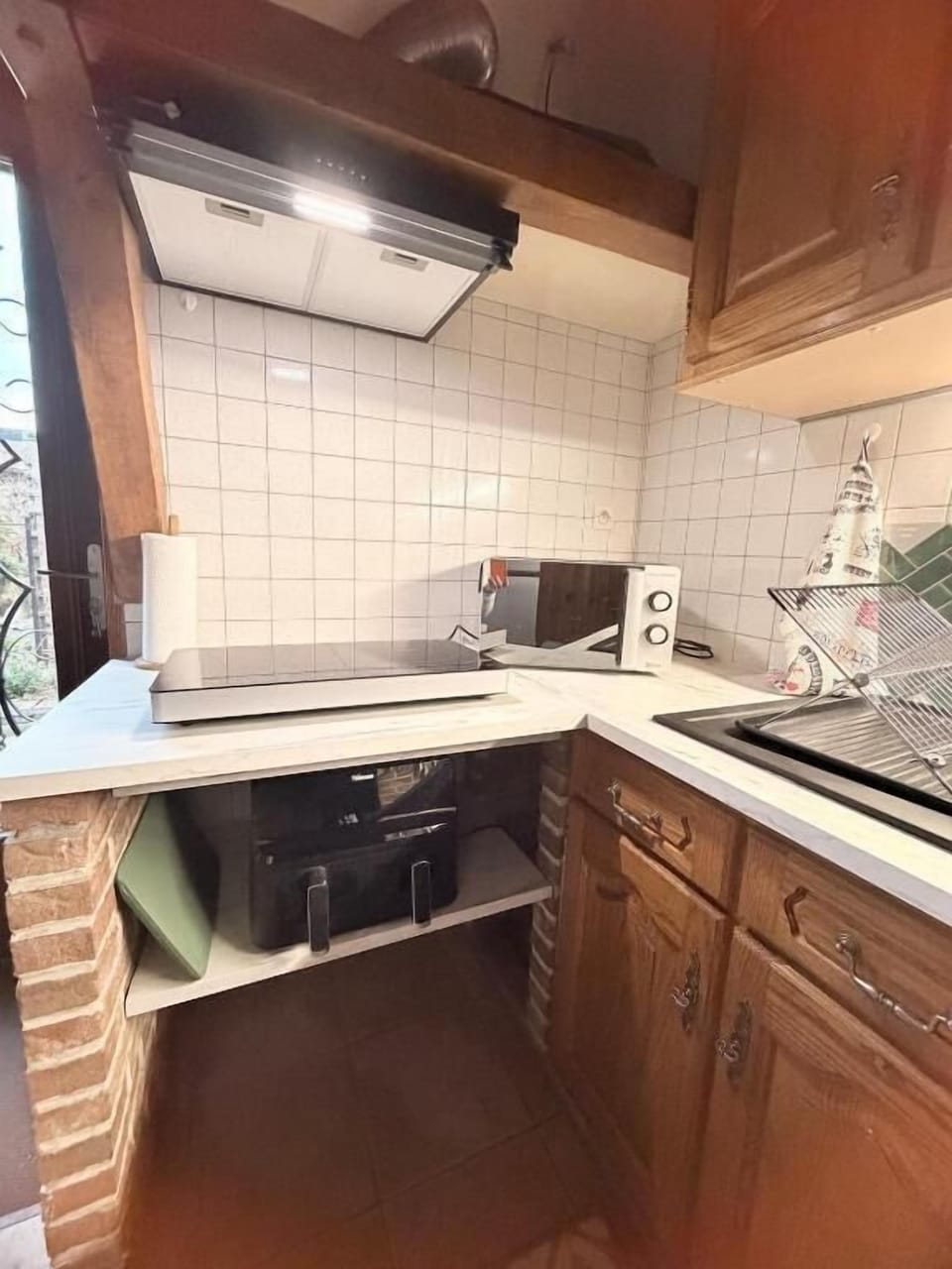 Comfort House, Patio, Garden View | Private kitchen | Highchair