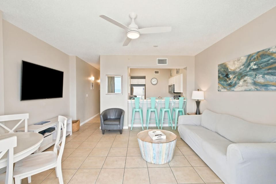Condo, 1 King Bed with Sofa bed (Windemere 1004) | Living area
