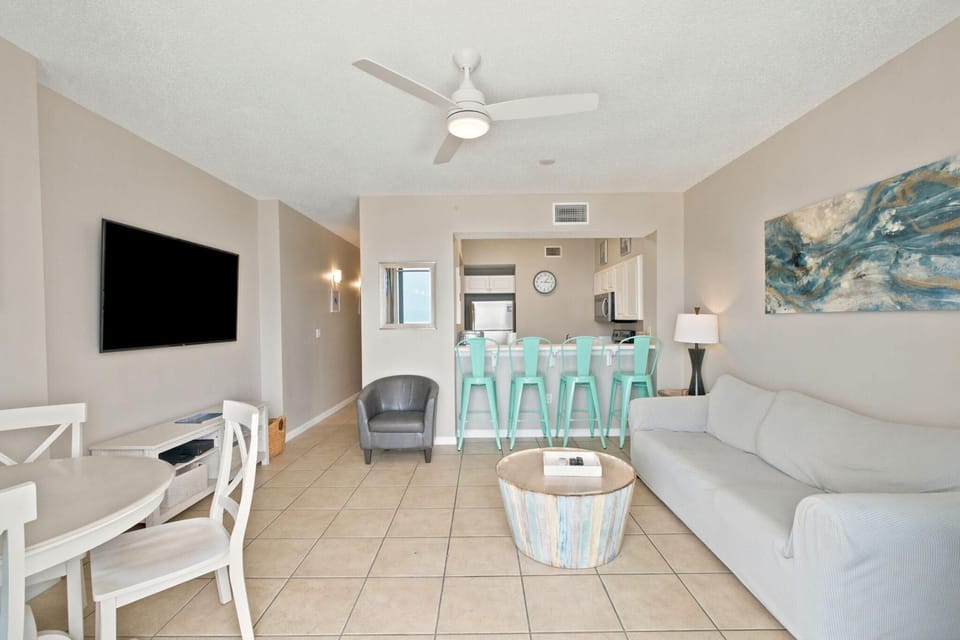 Condo, 1 King Bed with Sofa bed (Windemere 1004) | Living area