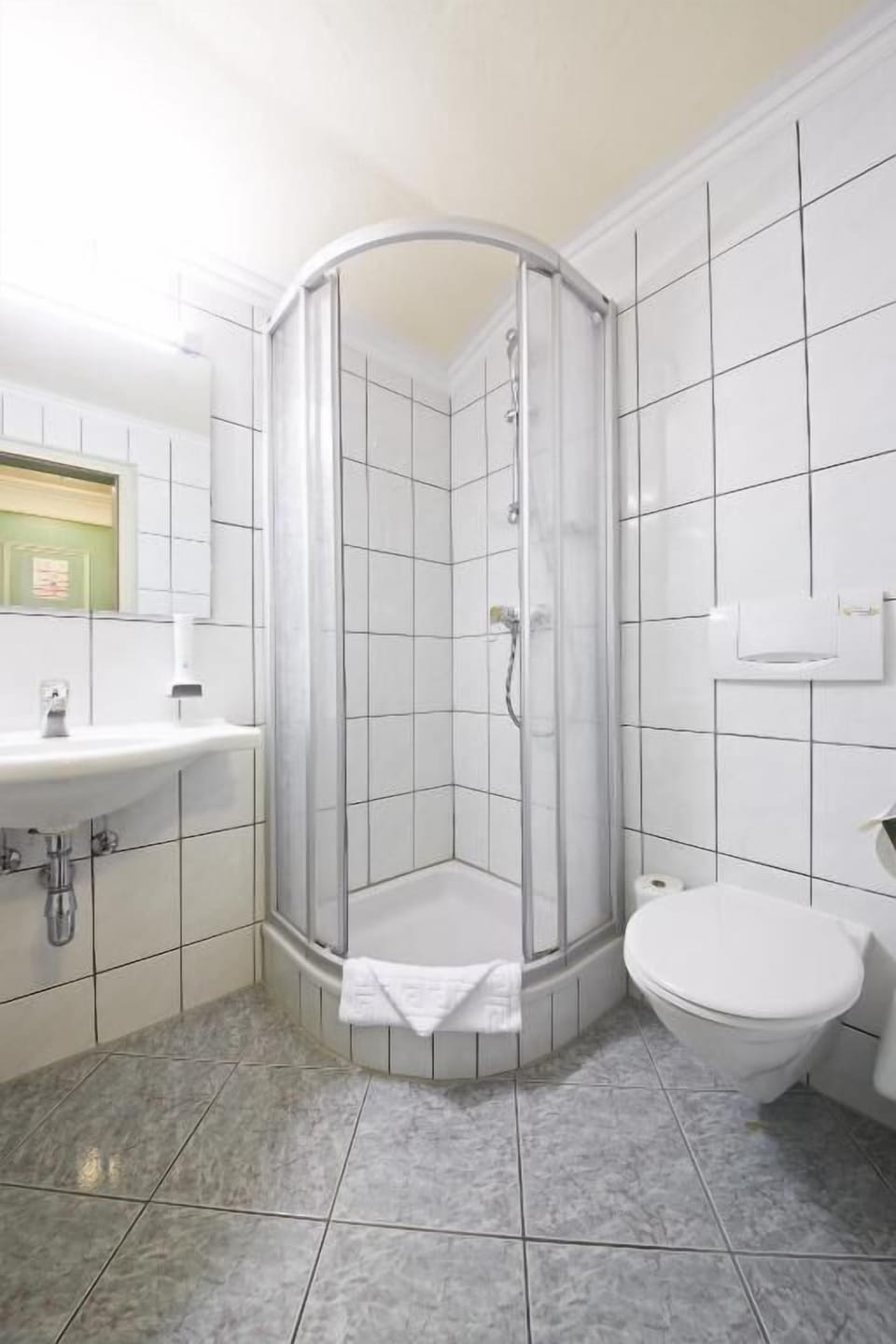 Double Room, Balcony, Mountain View | Bathroom | Hair dryer, towels, soap, shampoo