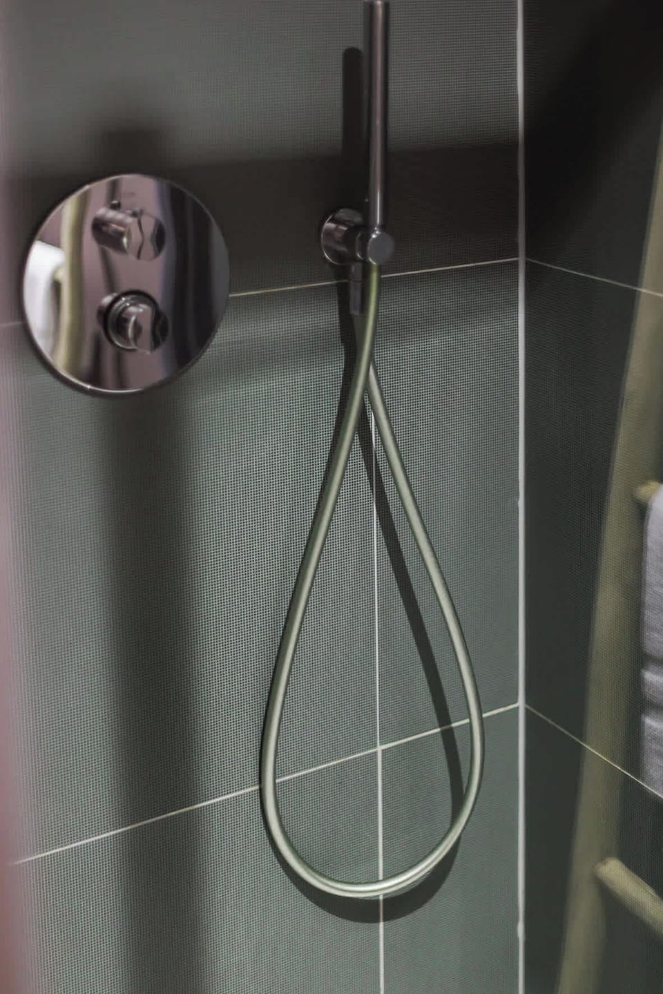 Hand-held showerhead