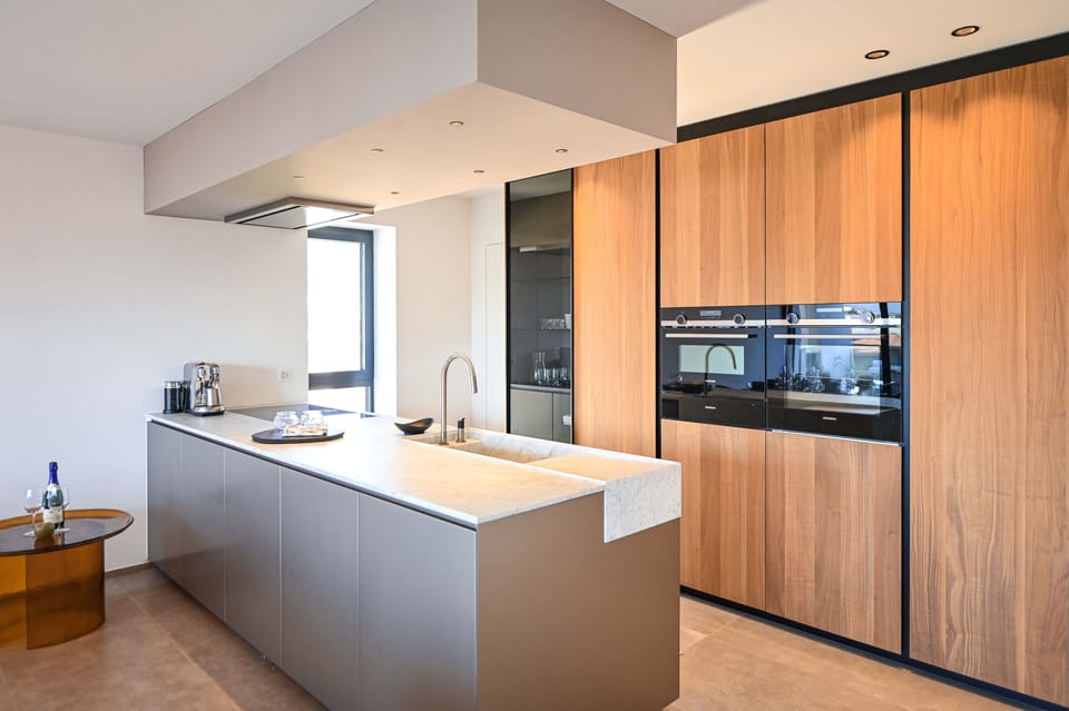 Apartment, 2 Bedrooms, Accessible, City View | Interior