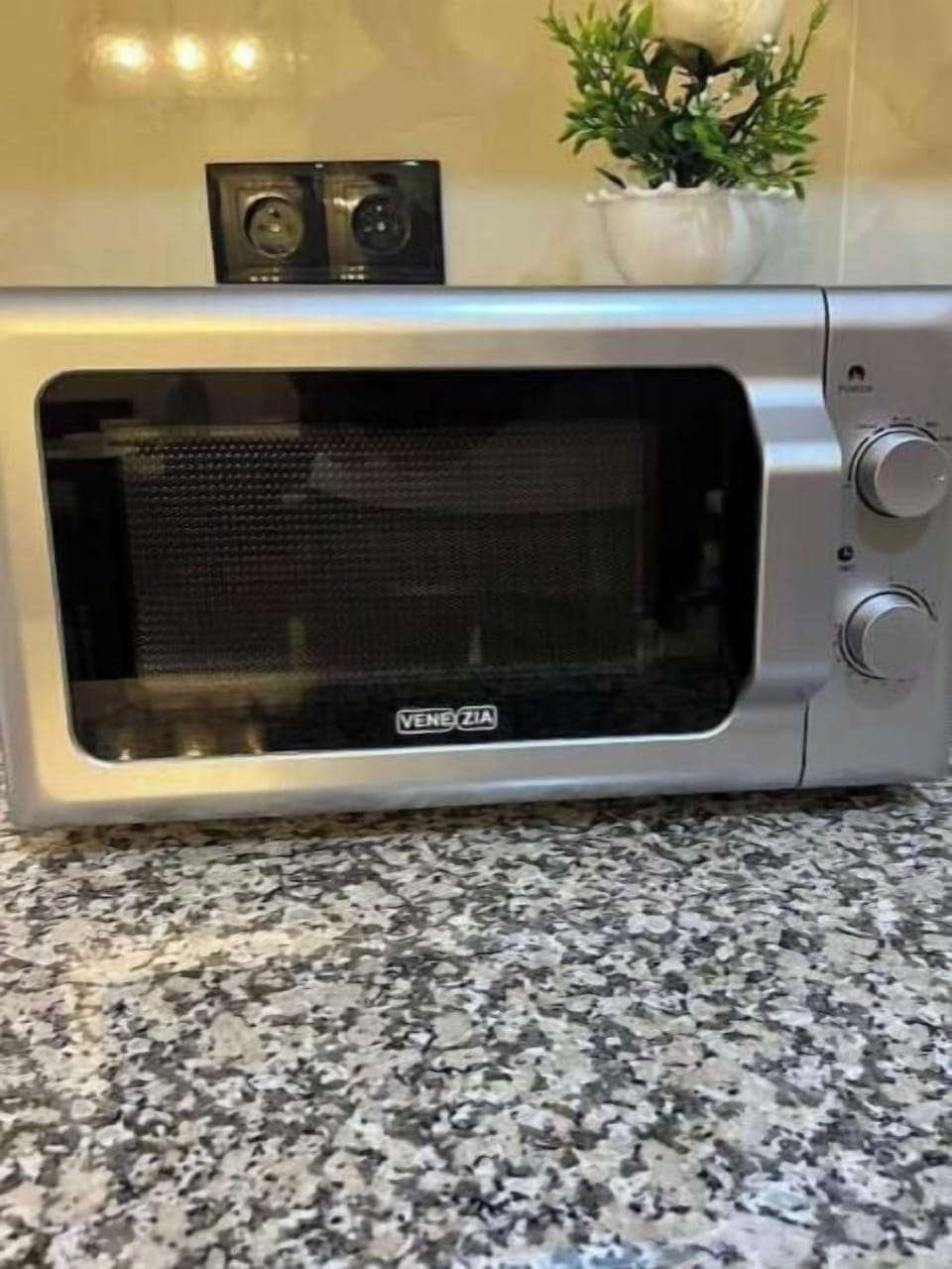 Microwave