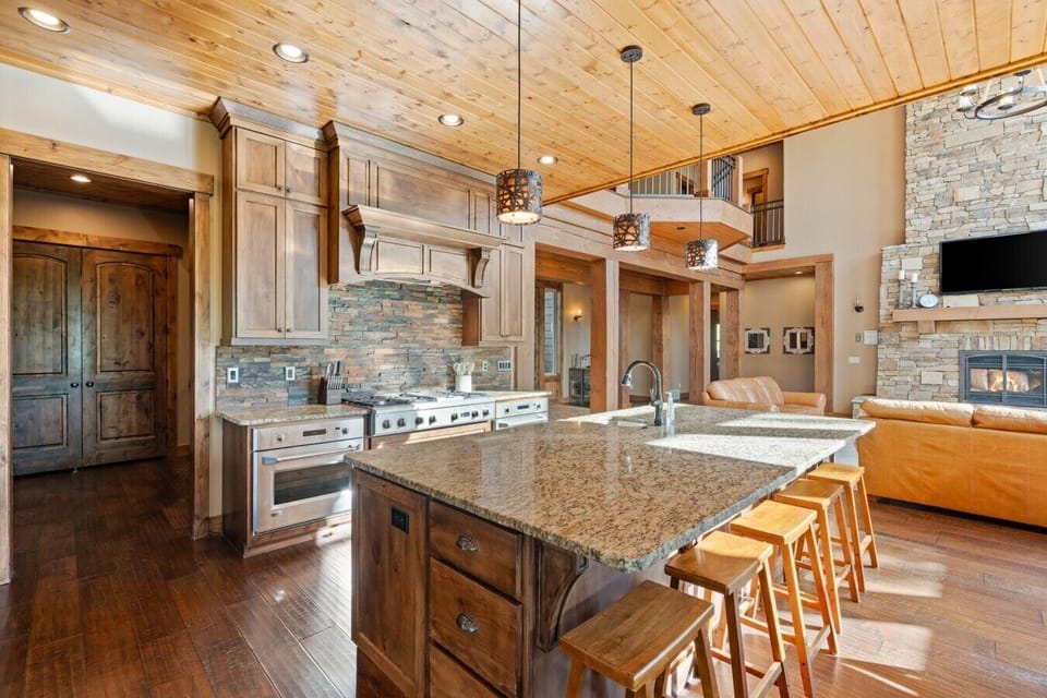1525 Marysville Hill Rd Small-81