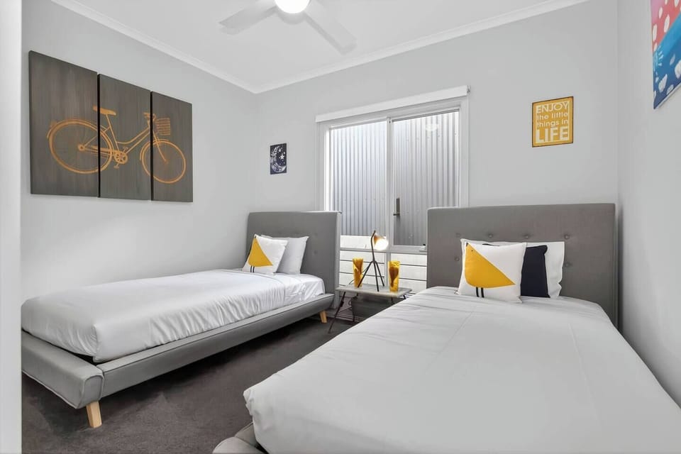 Perfect for children or adults, Sea Glass features two king-single beds and a bright, welcoming space to unwind after a day of coastal adventures.