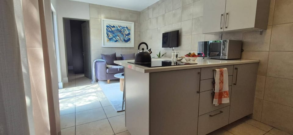 Apartment, 2 Bedrooms, Balcony | Interior