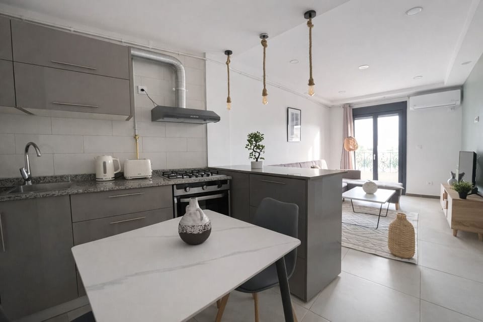 Apartment | Private kitchen | Fridge, oven, stovetop, cookware/dishes/utensils