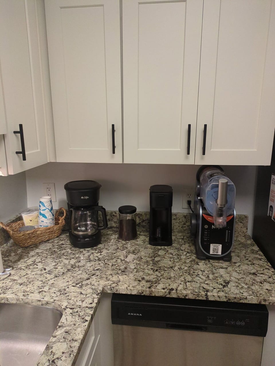 12-cup coffee pot, single cup coffee, & slushi machine. 