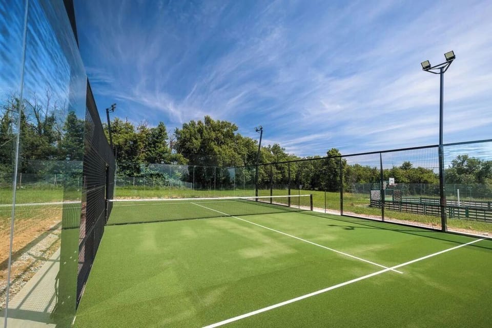 Sport court