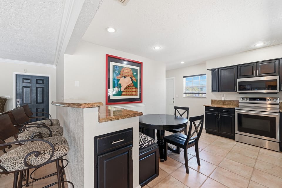 Kitchen and bar seating