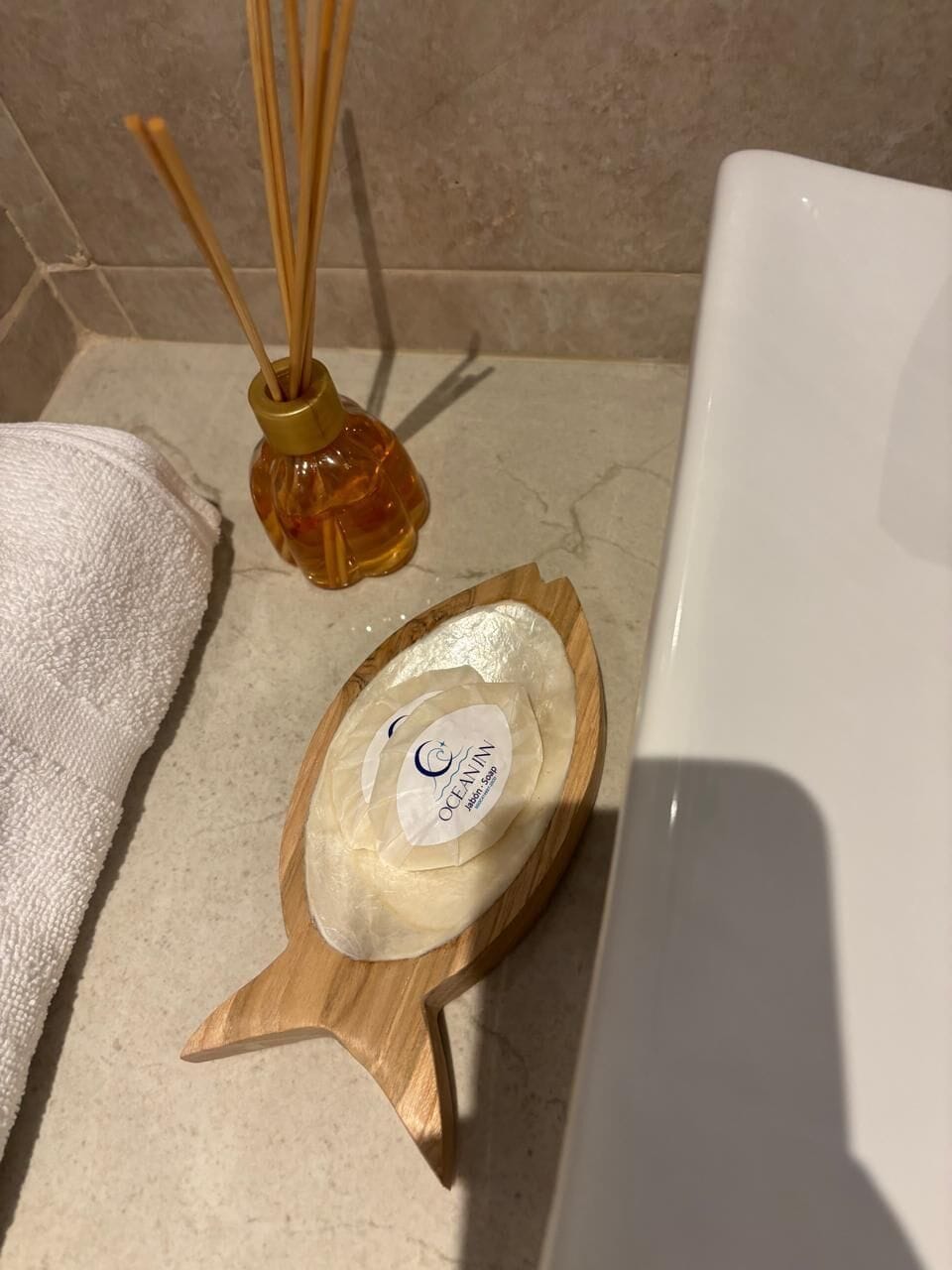 Bathroom amenities