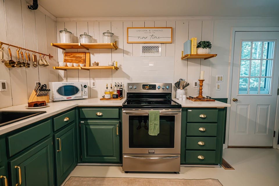 The fully equipped and oh so stylish kitchen has everything you need for quick breakfasts, family dinners, and everything in between.