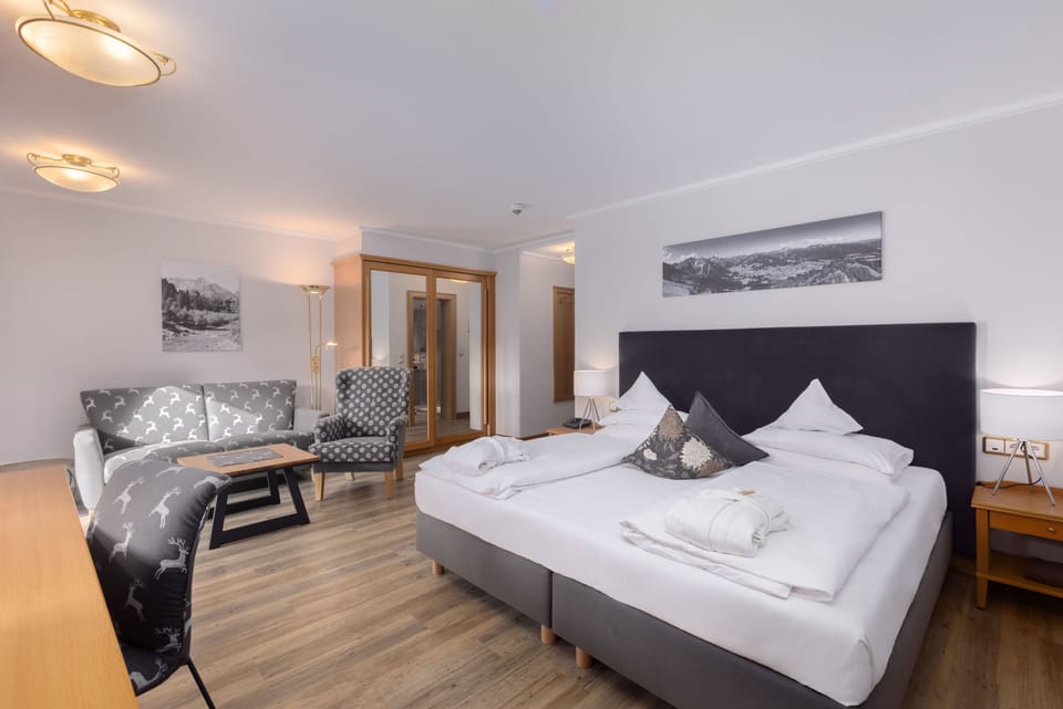 Comfort Double Room, Valley View | In-room safe, desk, iron/ironing board, free WiFi