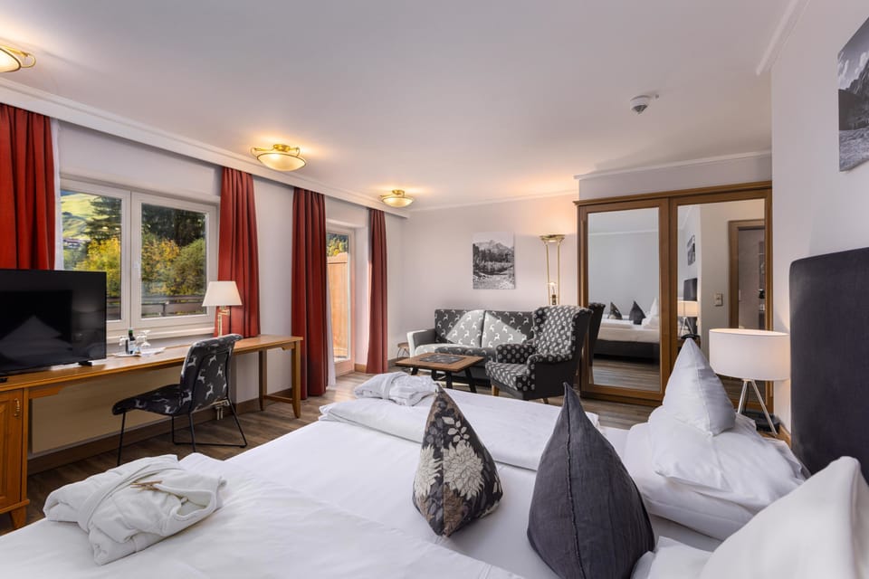 Comfort Double Room, Valley View | In-room safe, desk, iron/ironing board, free WiFi