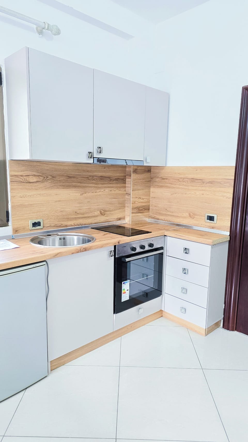 Comfort Apartment, Balcony, Mountain View | Private kitchen | Fridge