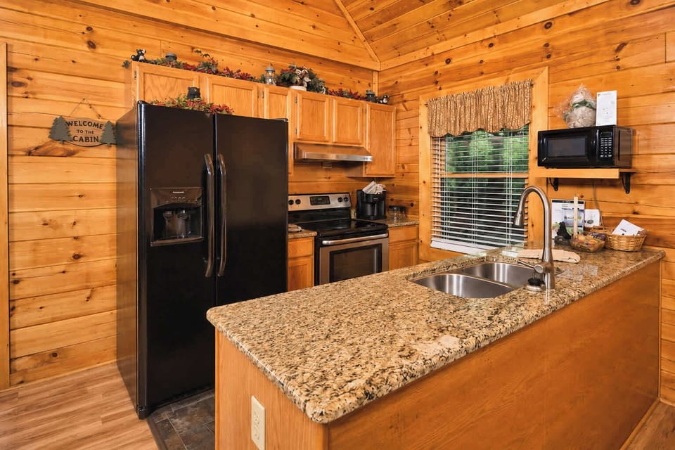 Fully Equipped Kitchen | Everything Needed for Snacks, Breakfast, and Family Dinners