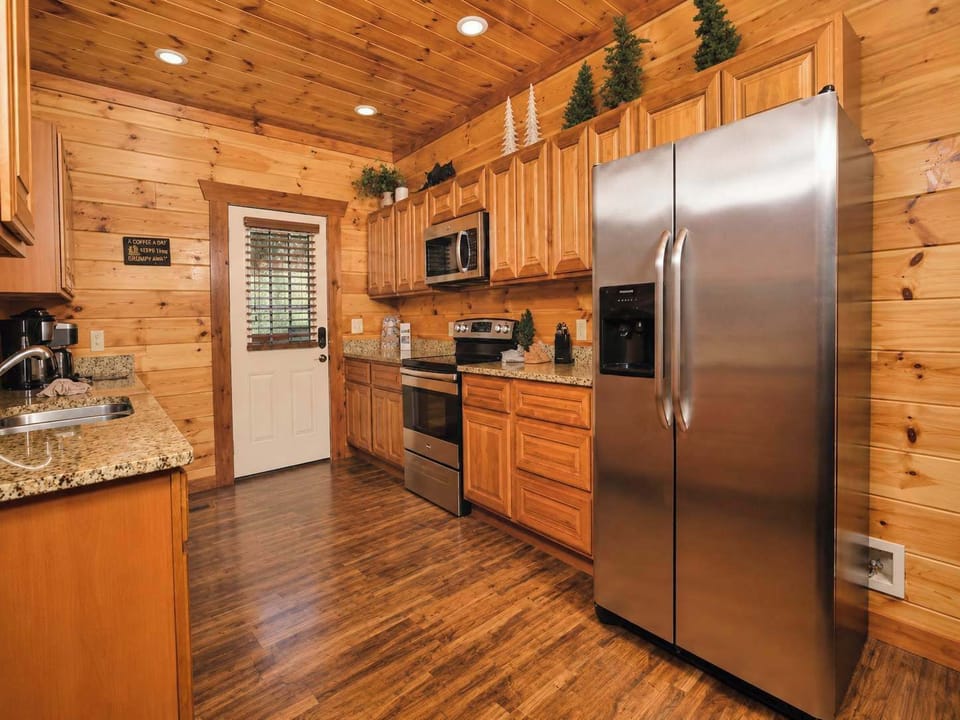 Fully Equipped Kitchen | Everything You Need for Group Meals and Easy Mornings
