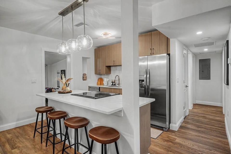 Kitchen Bar