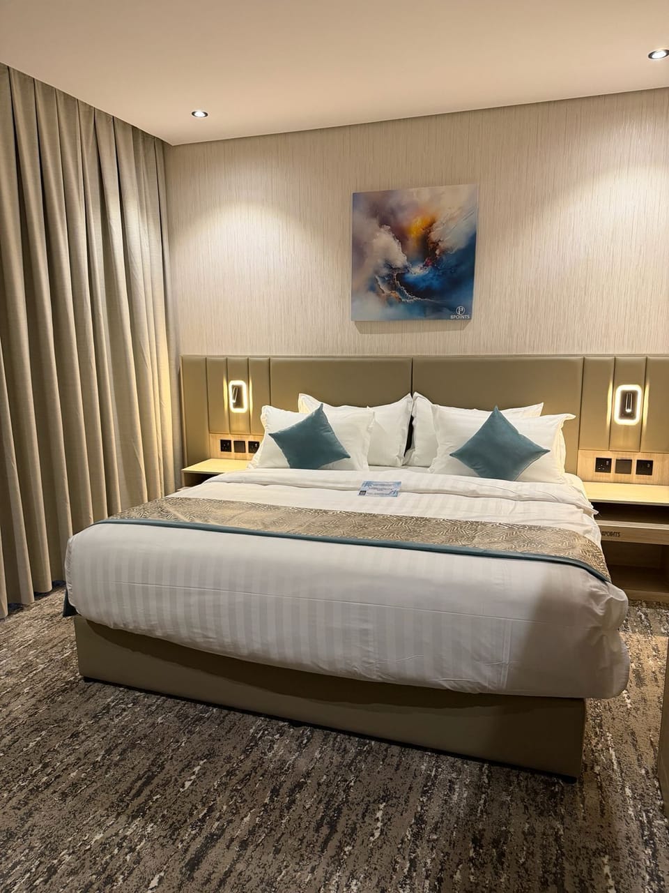 Deluxe Studio | In-room safe, blackout drapes, iron/ironing board (on request)