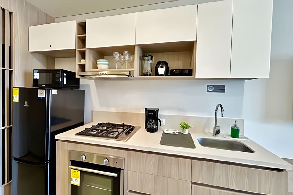 Superior Apartment, City View | Private kitchen