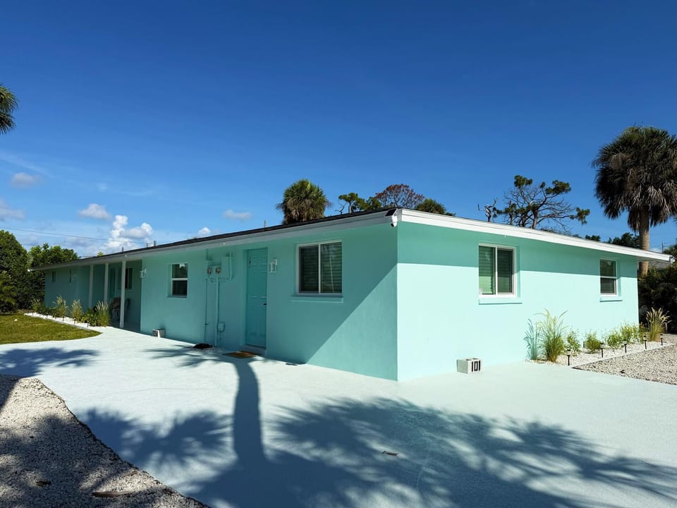 1BR Near Lemon Bay - Boat & Beach Getaway (8356)
