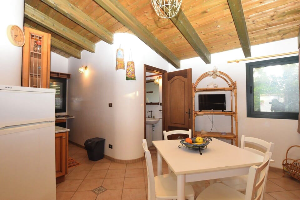 Autumn, Kitchen, Spring, Summer
