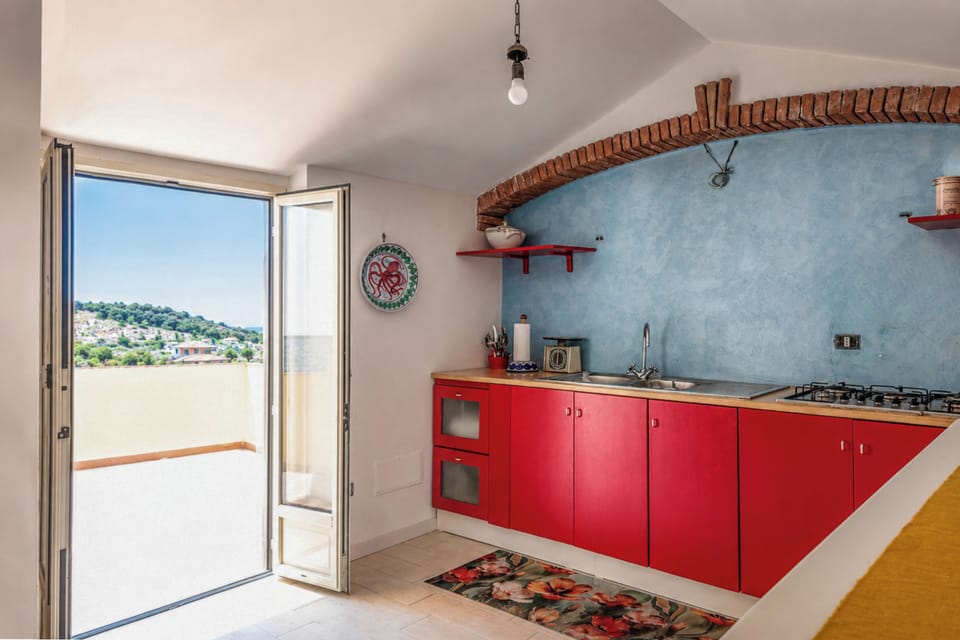 Apartment, City View | Private kitchen
