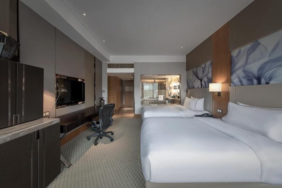 Double or Twin Room, Non Smoking, City View | Blackout drapes, iron/ironing board