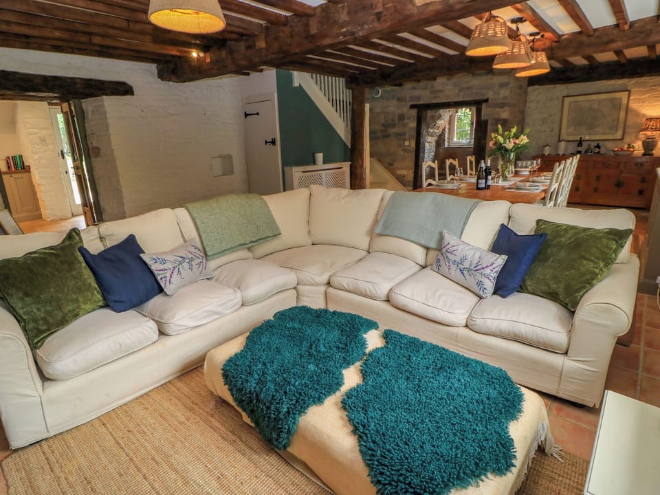 Cottage | Living area