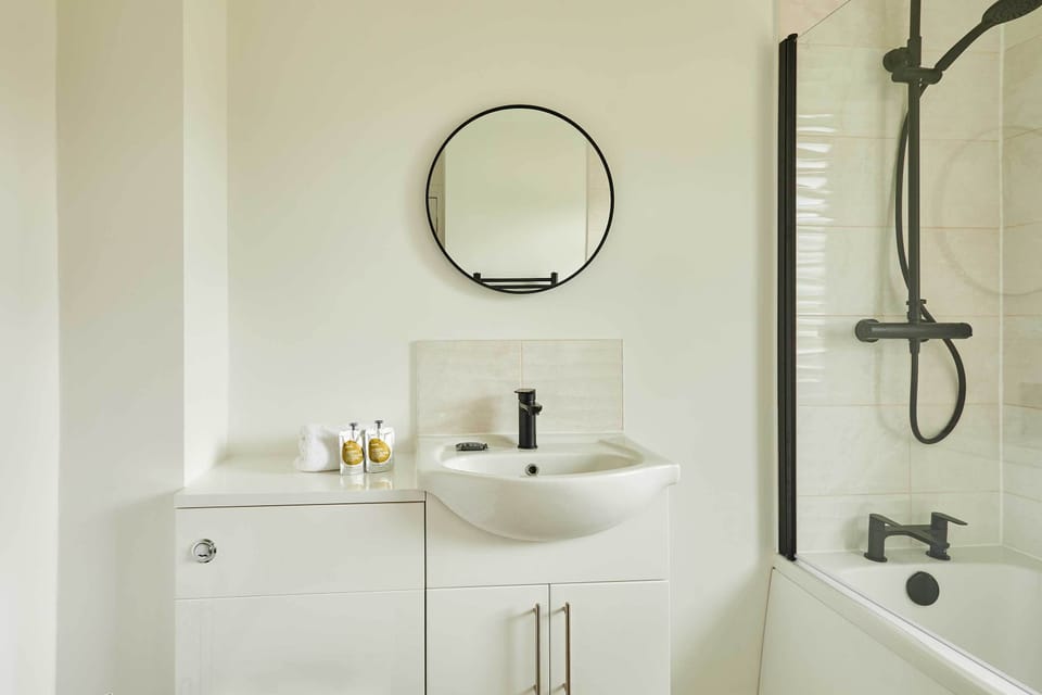 Coastal Cottage, South Shields - Host & Stay