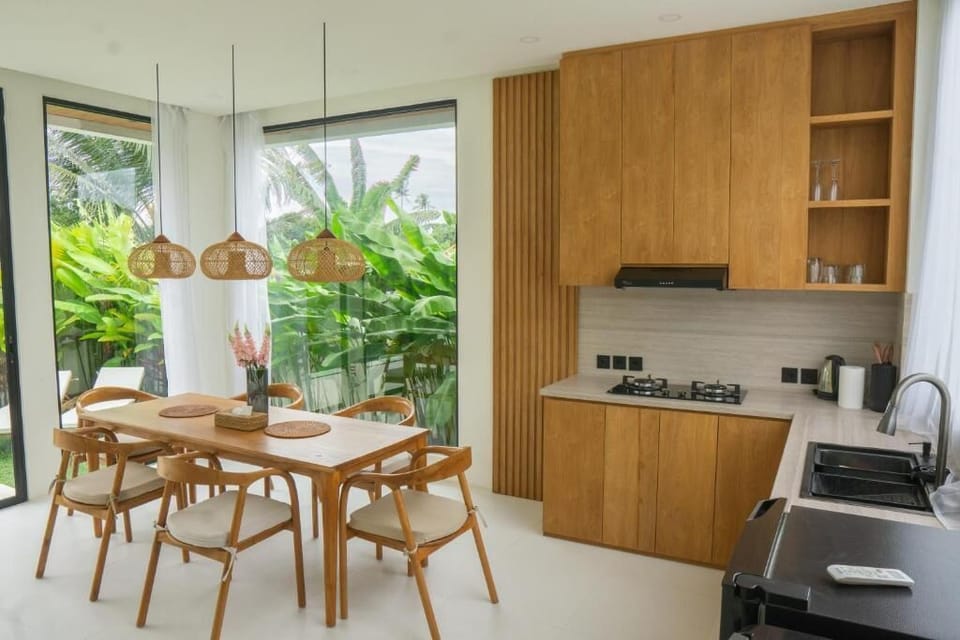 Luxury Villa, 2 Bedrooms, Balcony, Pool View | Private kitchen | Electric kettle